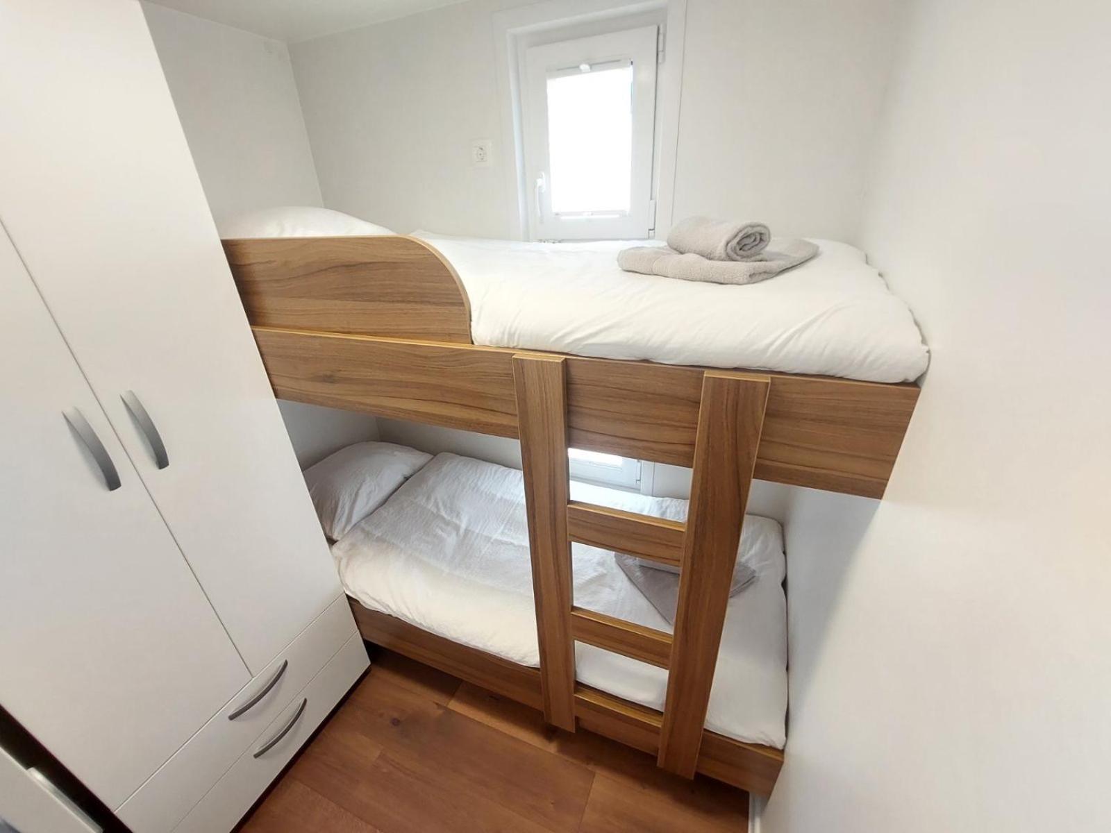 House Boat Oliva - Floating House Βίλα Πούλα Εξωτερικό φωτογραφία